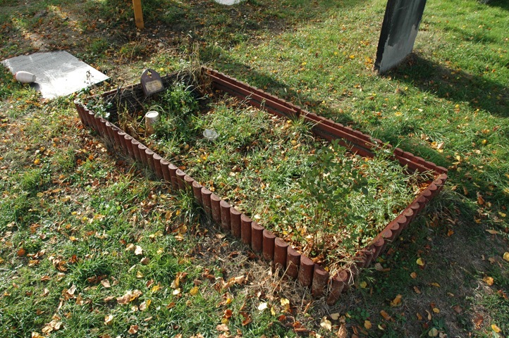 Photo of Tim's grave at Brompton Cemetery